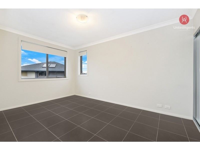 14 Elevon Street, Middleton Grange NSW 2171