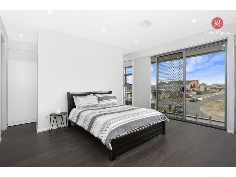 23 Kew Road, Carnes Hill NSW 2171