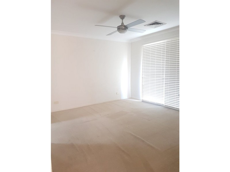 West Hoxton NSW 2171