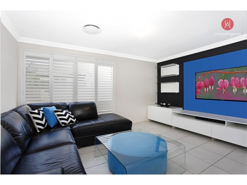 25 Graziers Way, Carnes Hill NSW 2171