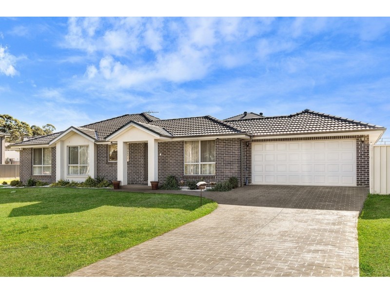 1 Broadbent Avenue, Middleton Grange NSW 2171