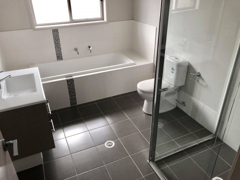 2 Globe Street, Middleton Grange NSW 2171