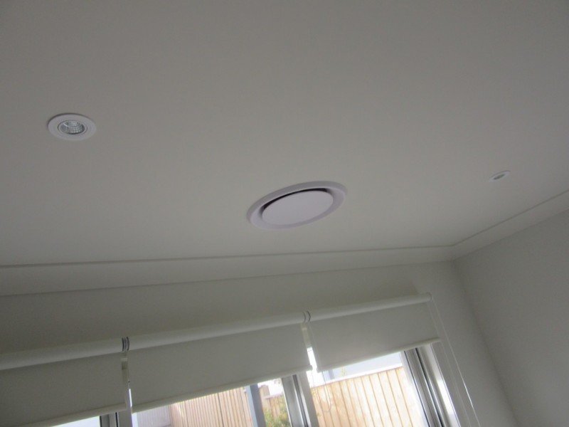 19 Three Bees Drive, Glenfield NSW 2167