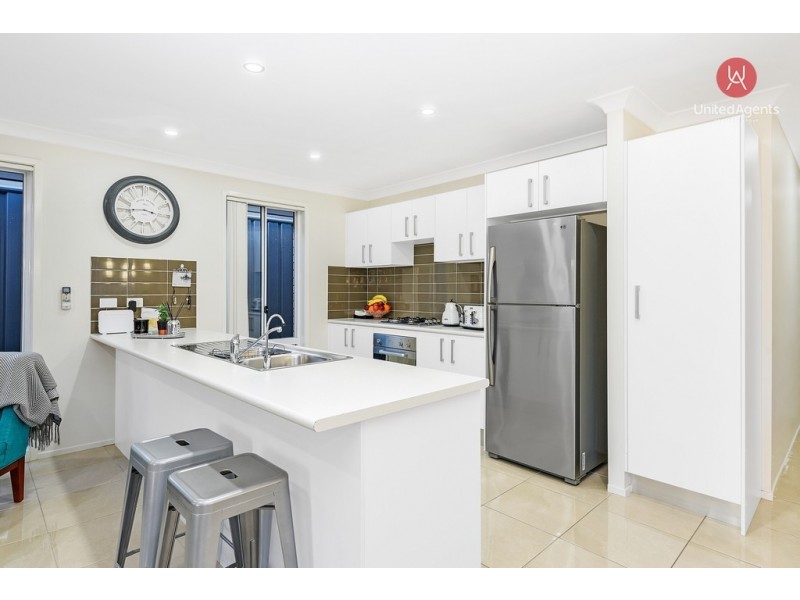 58 Bird Walton Avenue, Middleton Grange NSW 2171