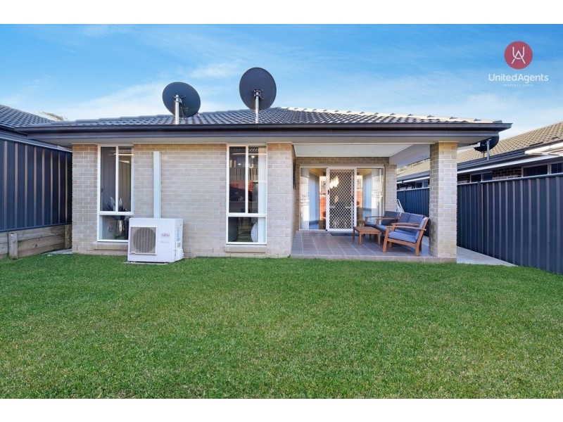 58 Bird Walton Avenue, Middleton Grange NSW 2171