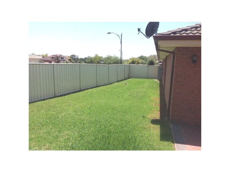 1 Joshua Moore Drive, Horningsea Park NSW 2171