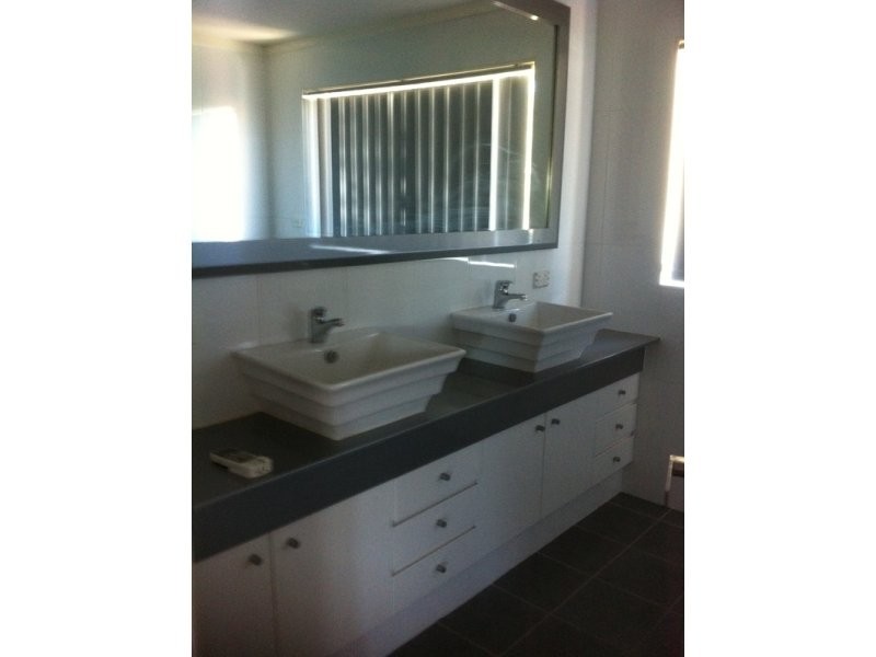 West Hoxton NSW 2171