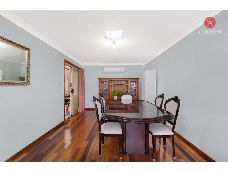 102 Falcon Circuit, Green Valley NSW 2168