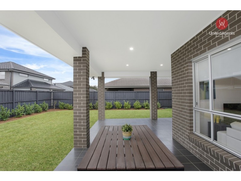 4 Alchemist Way, Carnes Hill NSW 2171