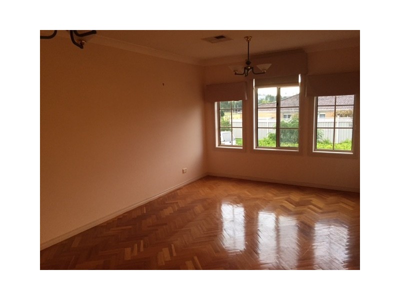 West Hoxton NSW 2171