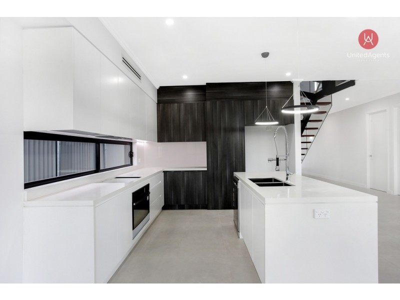 21 Kingsbury Road, Edmondson Park NSW 2174