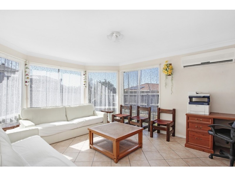 9 Strzlecki Drive, Horningsea Park NSW 2171