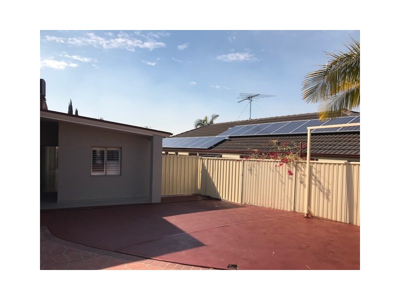 West Hoxton NSW 2171