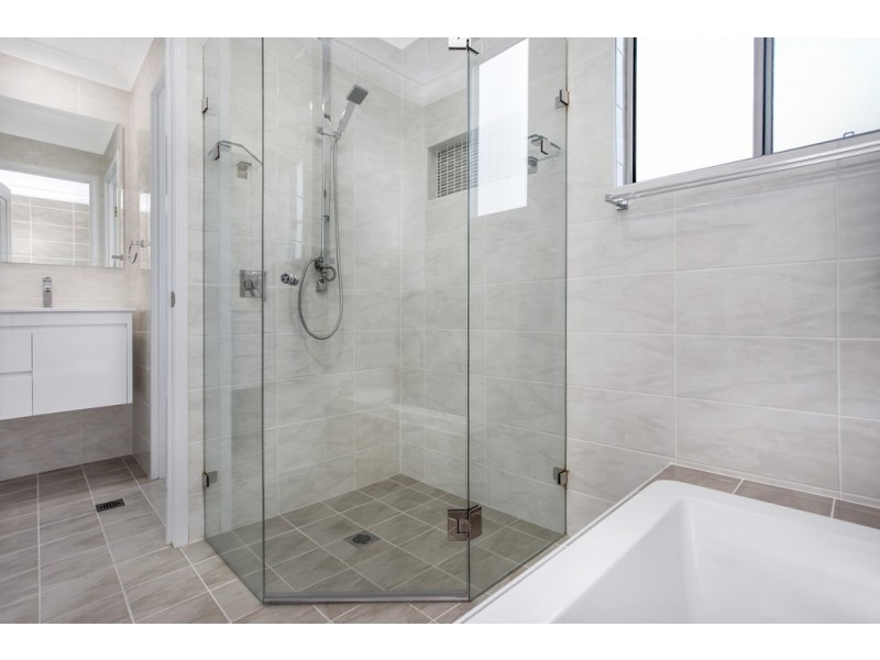 8 Cayley Place, Horningsea Park NSW 2171