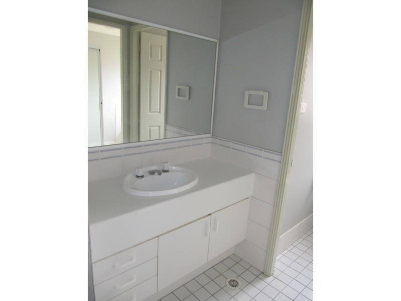 Wattle Grove NSW 2173