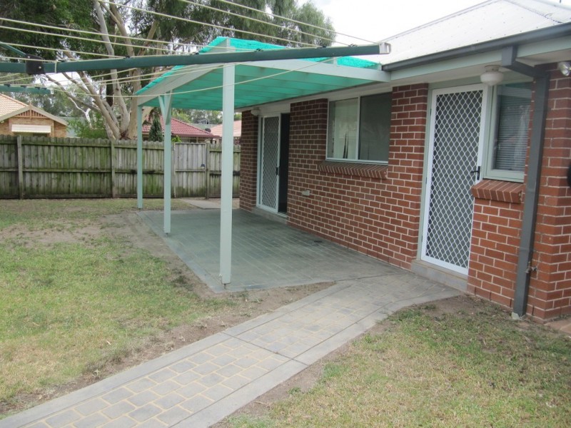 Wattle Grove NSW 2173