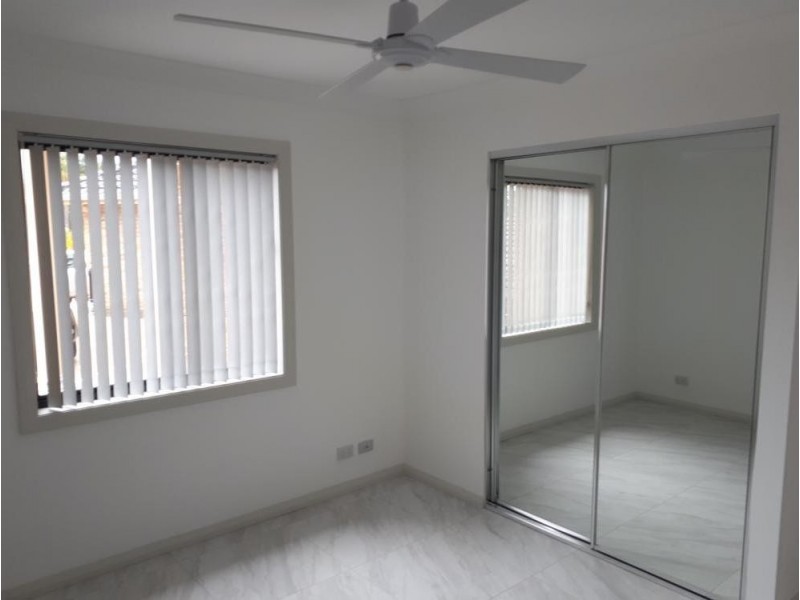 Edensor Park NSW 2176