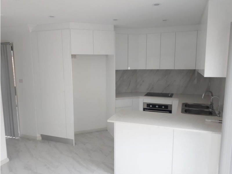 Edensor Park NSW 2176