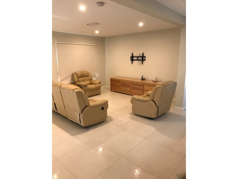 Middleton Grange NSW 2171