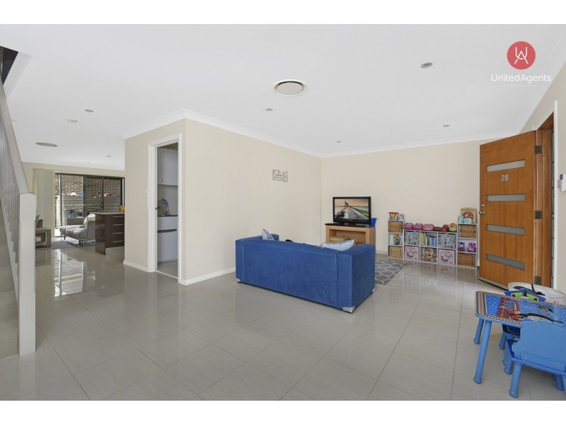 28 Onslow Gardens, Middleton Grange NSW 2171