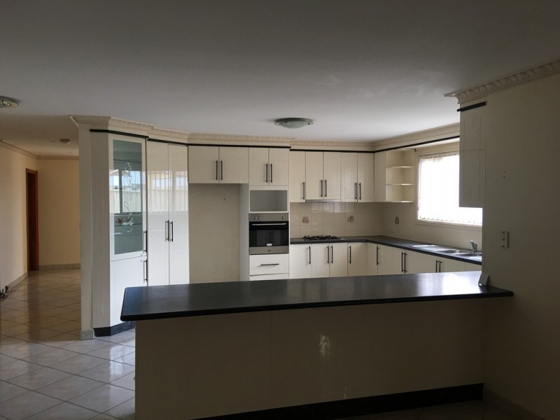 West Hoxton NSW 2171