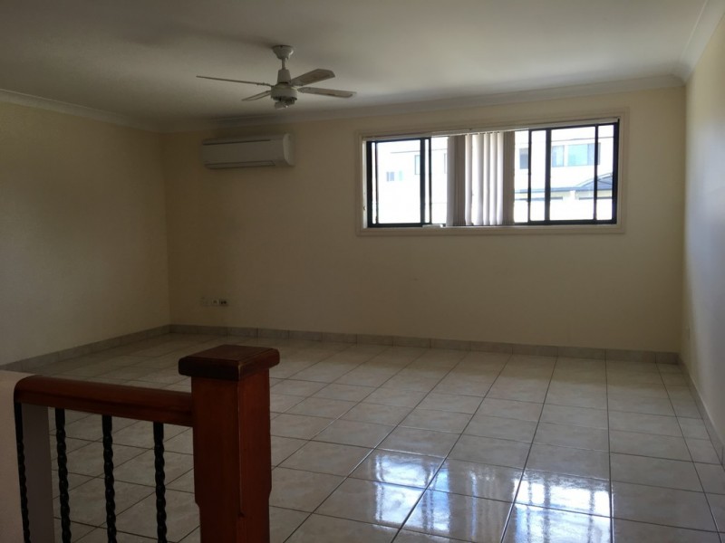 West Hoxton NSW 2171