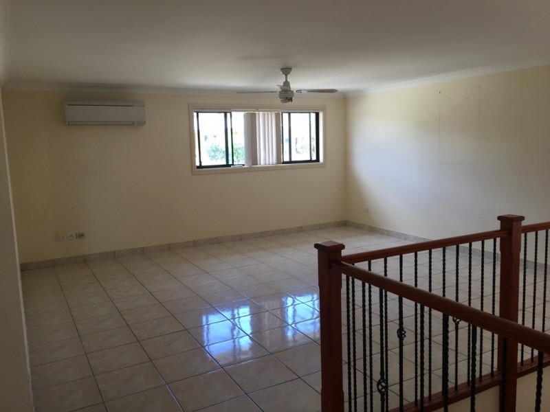 West Hoxton NSW 2171