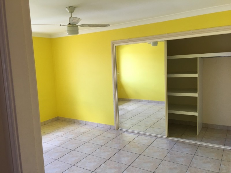 West Hoxton NSW 2171