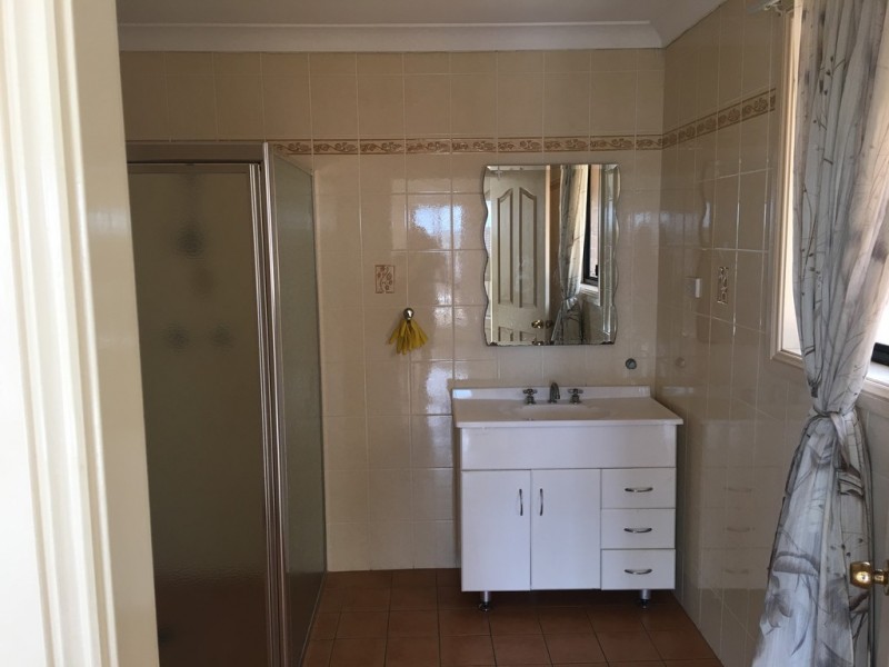 West Hoxton NSW 2171