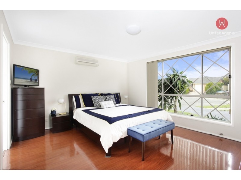 21 Port Macquarie Avenue, Hoxton Park NSW 2171