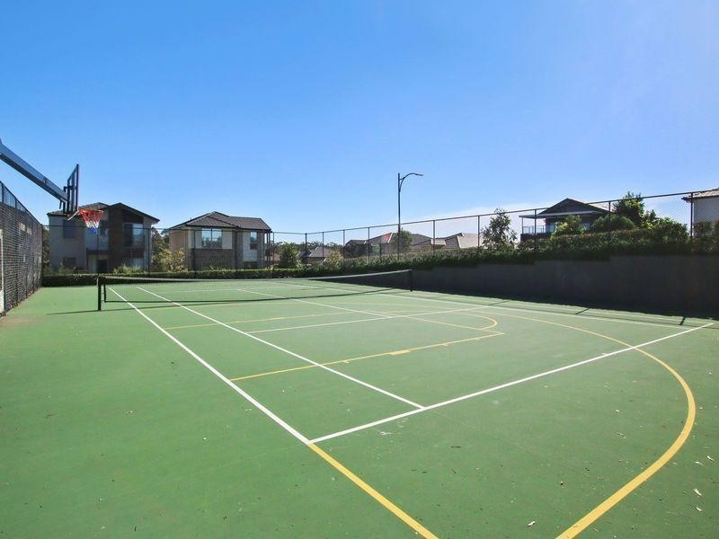 5 Corsair Avenue, Middleton Grange NSW 2171