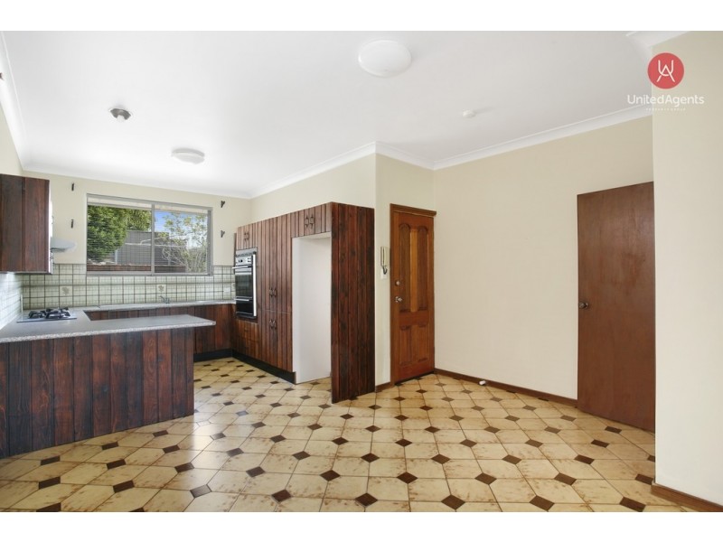 21 Westchester Avenue, Casula NSW 2170