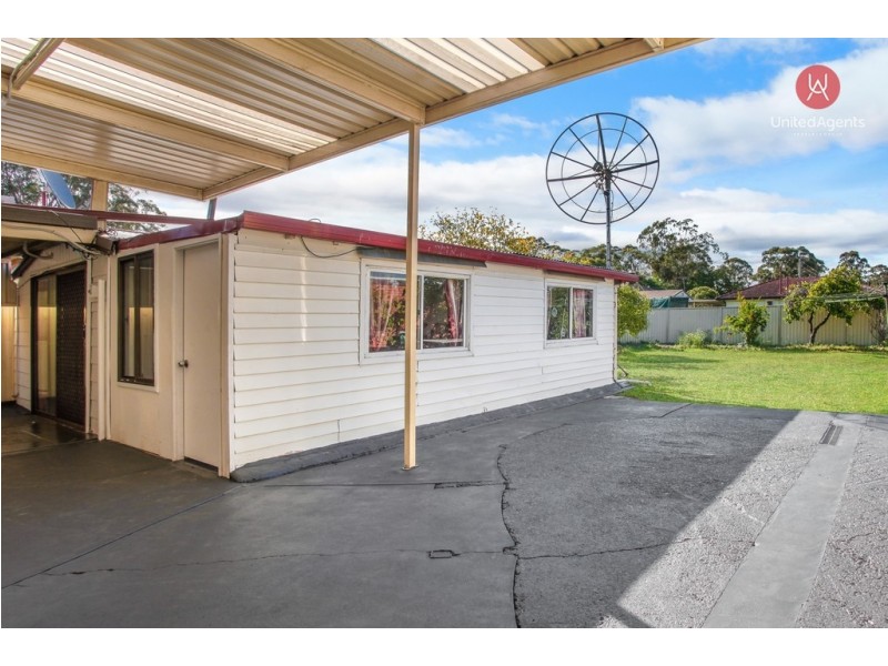 11 Gabo Crescent, Sadleir NSW 2168