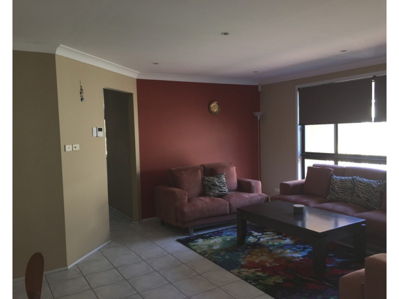 27 Nader Place, Horningsea Park NSW 2171