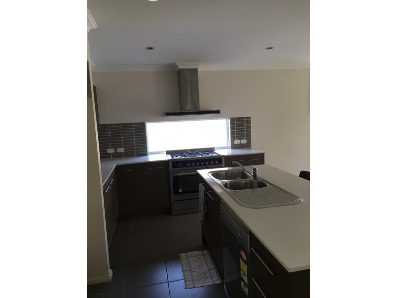 Carnes Hill NSW 2171