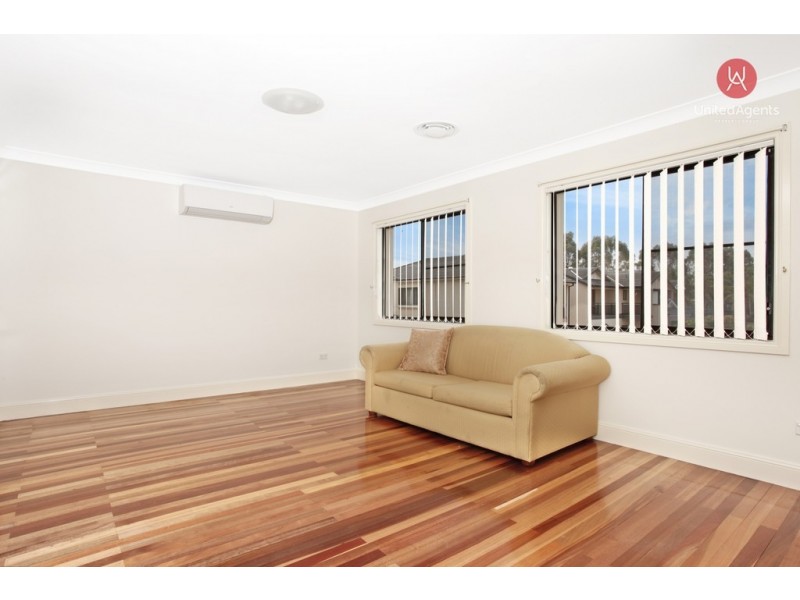 10 Lamattina Place, Green Valley NSW 2168