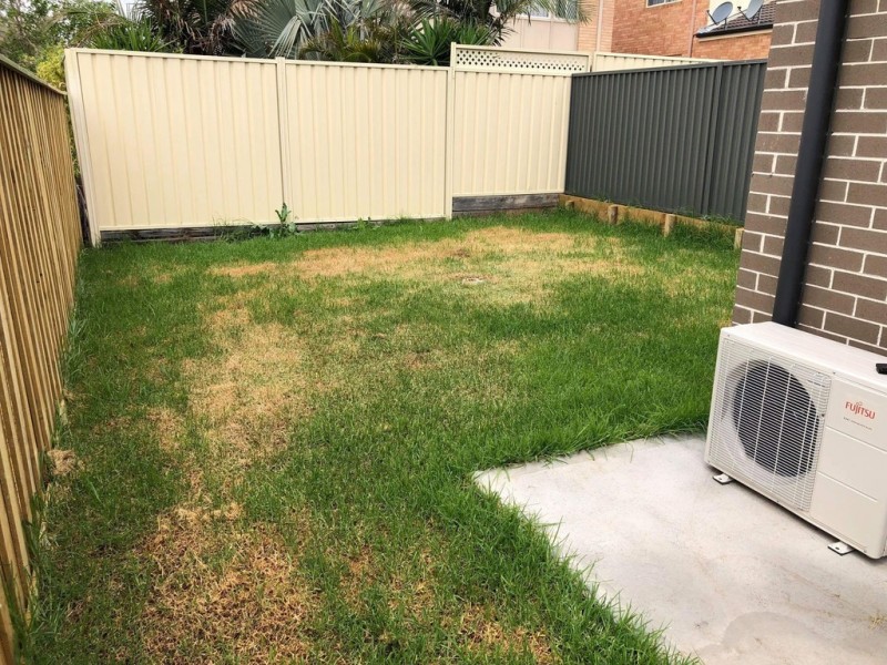 West Hoxton NSW 2171