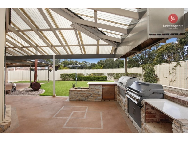 4 Dovedale Close, Glen Alpine NSW 2560