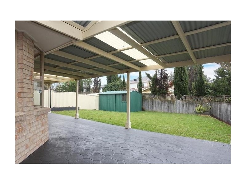 8 Gungarlin Drive, Horningsea Park NSW 2171