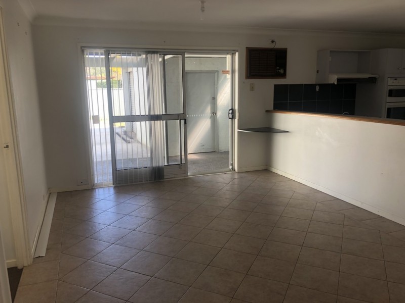 28 Coonawarra Street, Edensor Park NSW 2176