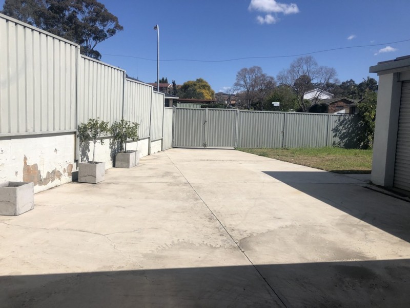 28 Coonawarra Street, Edensor Park NSW 2176