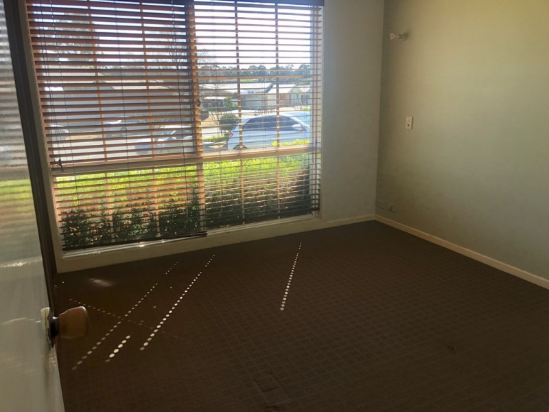 28 Coonawarra Street, Edensor Park NSW 2176