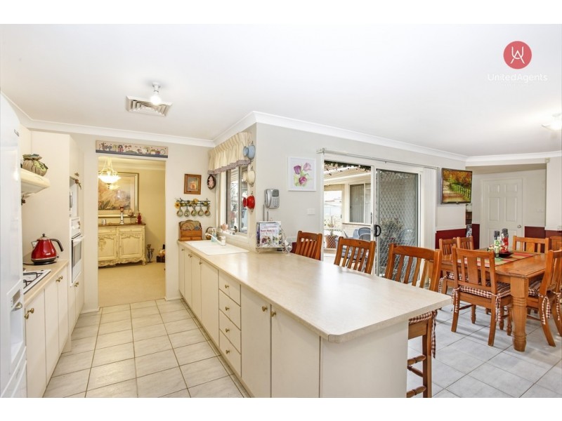 28 Binnaway Avenue, Hoxton Park NSW 2171