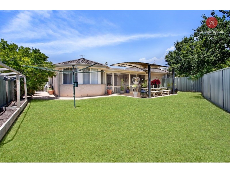 28 Binnaway Avenue, Hoxton Park NSW 2171