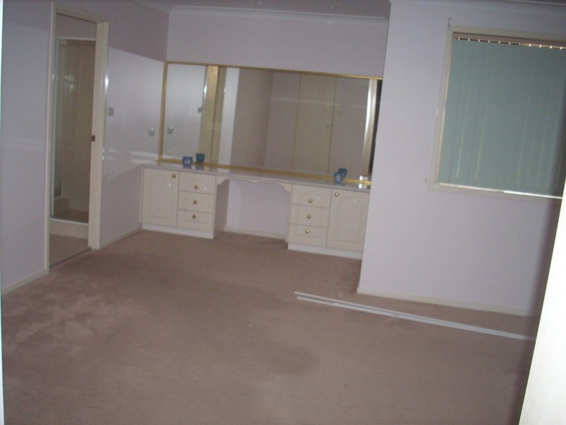 85 EDINBURGH CIRCUIT, Cecil Hills NSW 2171