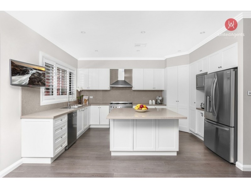 135 Middleton Drive, Middleton Grange NSW 2171