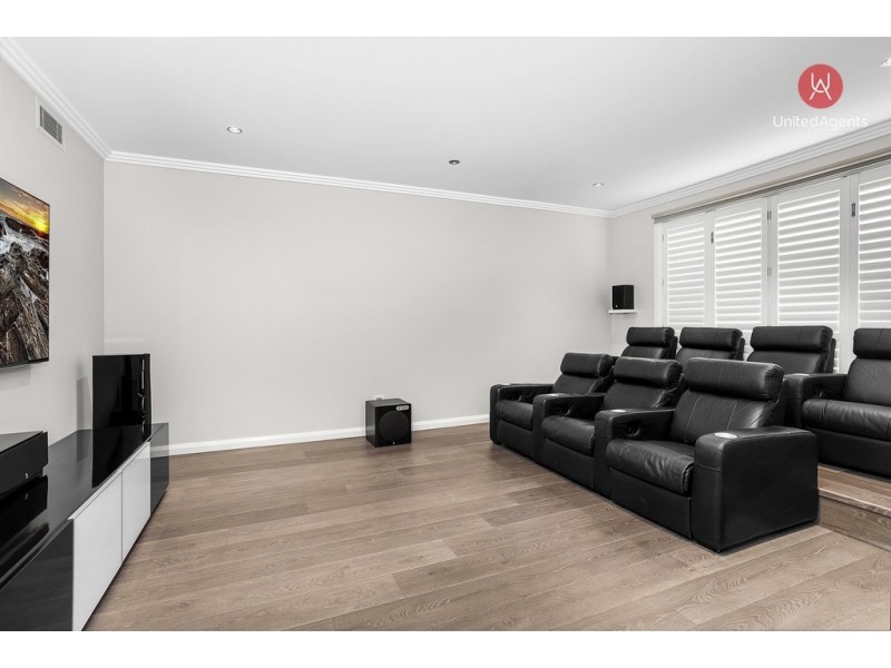 135 Middleton Drive, Middleton Grange NSW 2171