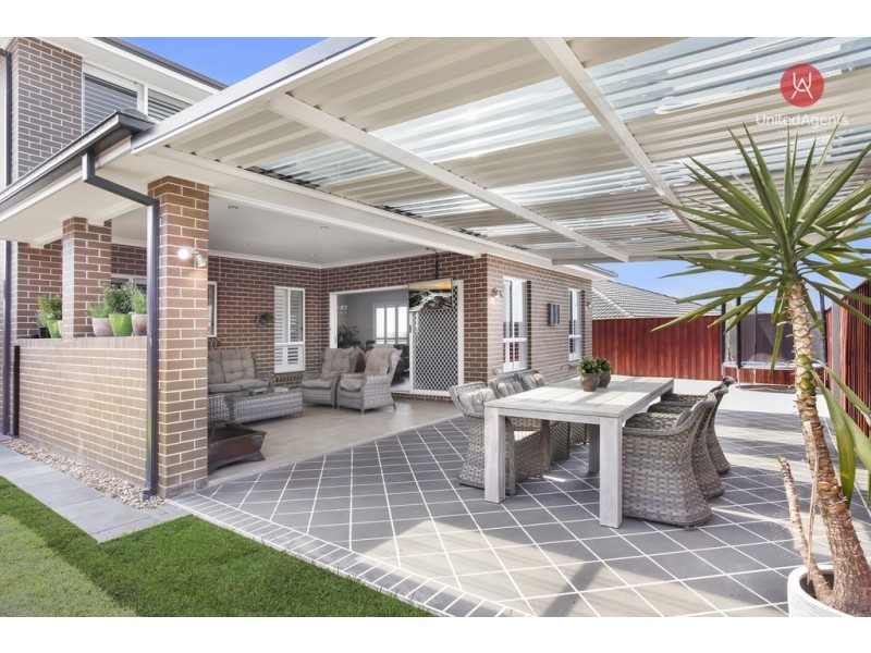 135 Middleton Drive, Middleton Grange NSW 2171