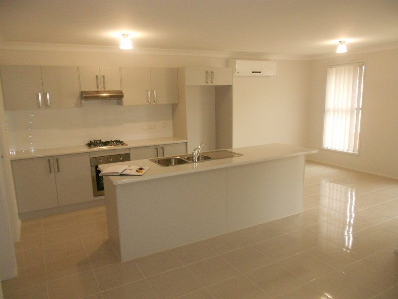 26 Affleck Gardens, Middleton Grange NSW 2171