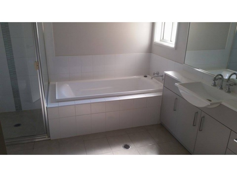 26 Affleck Gardens, Middleton Grange NSW 2171